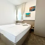 Deluxe No.10 - & Gostinjska kuća 4*