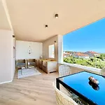 Deluxe No.10 - & Gostinjska kuća 4*