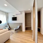 Deluxe No.10 - & Gostinjska kuća 4*