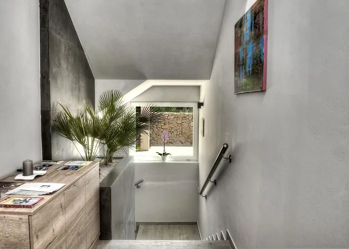 בית הארחה Deluxe No.10 - & מאנדרה