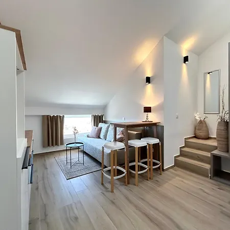 Deluxe No.10 - Rooms&apartments 4*