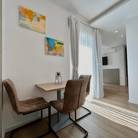 Affittacamere Deluxe No.10 - Rooms&apartments