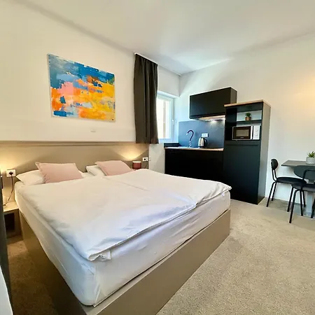 Deluxe No.10 - Rooms&apartments 4* Mandre