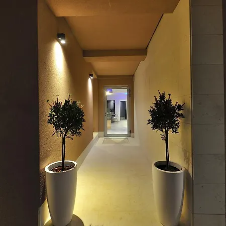 Deluxe No.10 - Rooms&apartments Mandre
