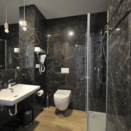 Deluxe No.10 - Rooms&apartments Affittacamere