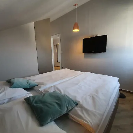 Deluxe No.10 - Rooms&apartments 4*